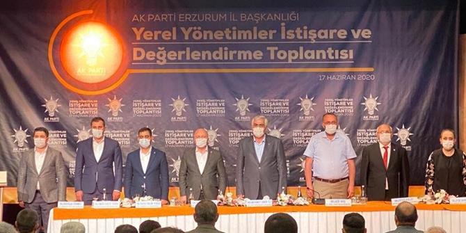 AK Parti Erzurum'da toplandı