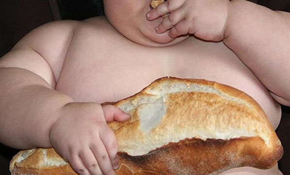 Annenin gebe kaldığındaki kilosu çocukta obezite riskini artırıyor