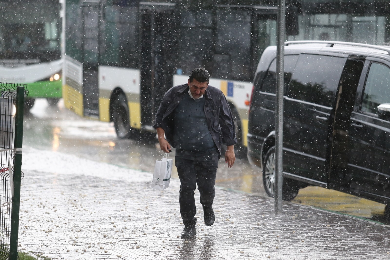 Doğu Anadolu'da gök gürültülü sağanak bekleniyor