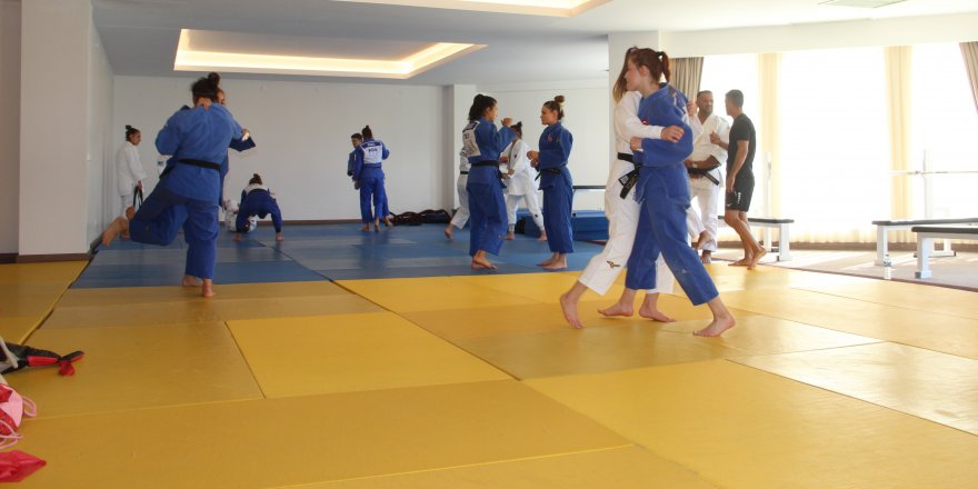 Judo Olimpik Kadın Milli Takımı hazırlıklarına Erzurum’da devam ediyor