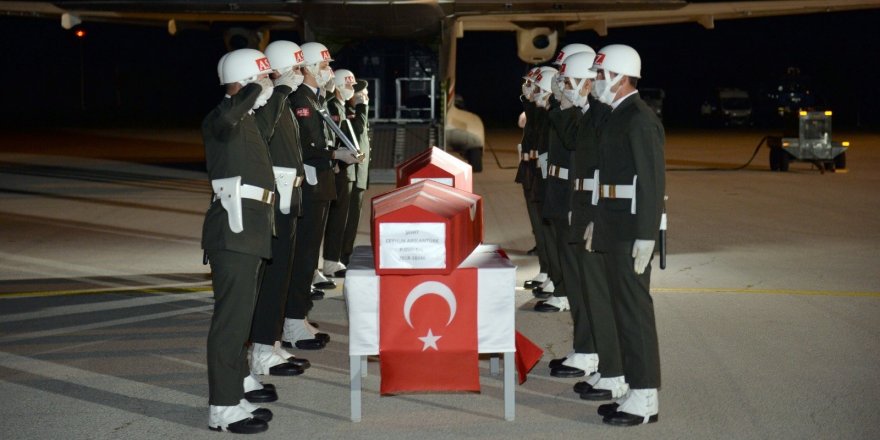 Şehitler törenle memleketlerine uğurlandı