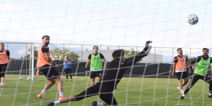 Erzurumspor'da yeni sezon hazırlıkları