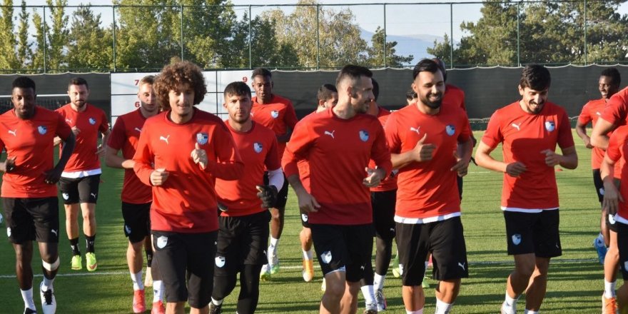 Erzurumspor yeni sezona çift antrenman ile hazırlanıyor