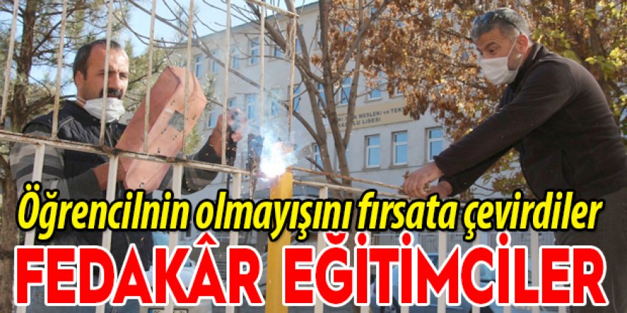 Okulda öğrencilerin olmayışını fırsata çevirip tadilat yapıyorlar