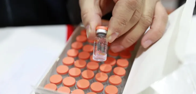 Türkiye'nin de satın aldığı Çin aşıları, Çin'de insanlara uygulanmaya başlandı