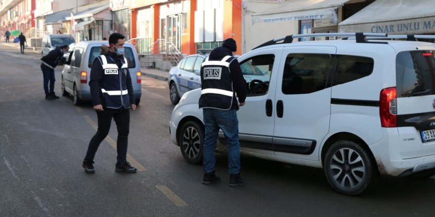 Sokağa çıkma kısıtlamasında denetimler devam ediyor