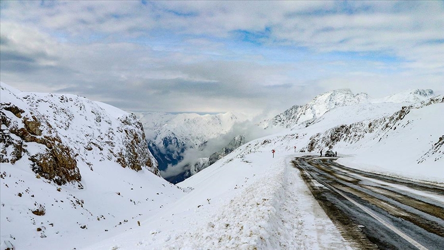 Doğu'da 4 il için çığ uyarısı yapıldı