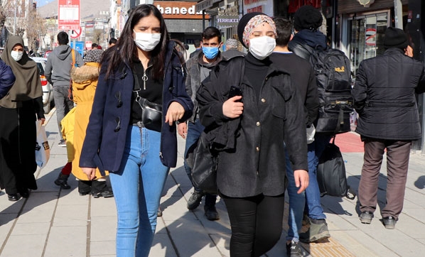 Hafta sonu ve hafta içi sokağa çıkma yasakları, restoranlar, kafeler... Kritik gün!