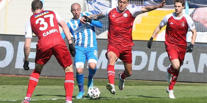 BB Erzurumspor - Fatih Karagümrük maçında gol çok kazanan yok