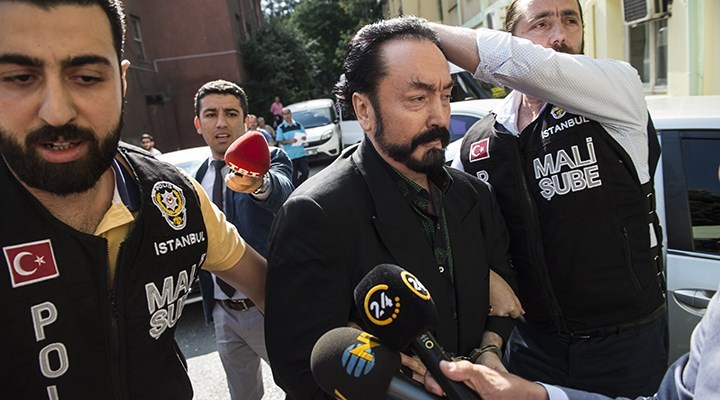 Adnan Oktar imaj değiştirdi