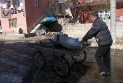 Besteyle Hurda Topluyor