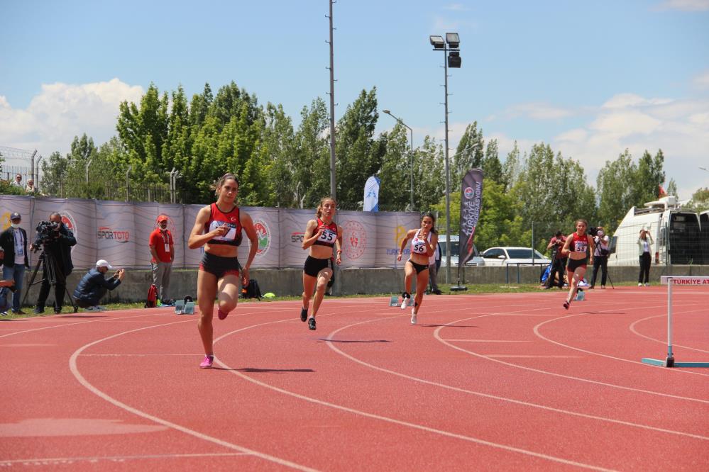 Uluslararası Erzurum Sprint ve Bayrak Kupası rekorlarla sona erdi