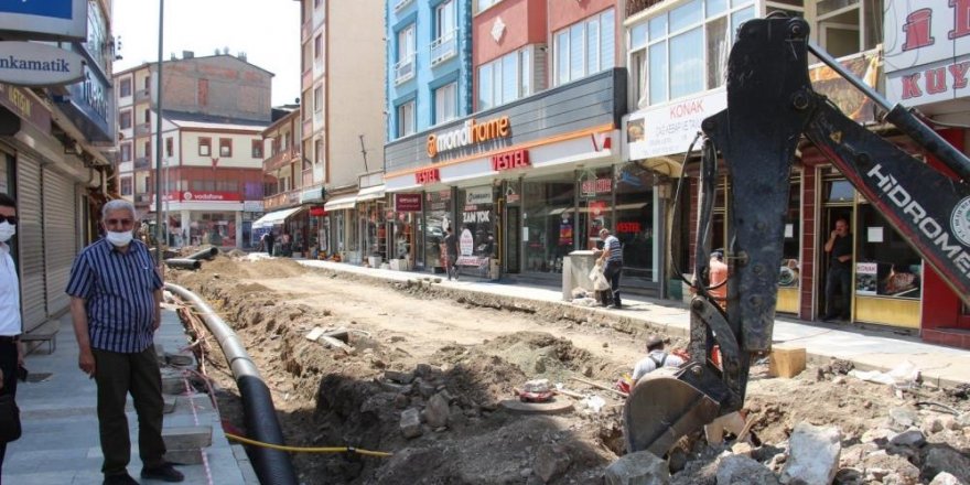 Oltu Ziyabey Caddesi yenileniyor