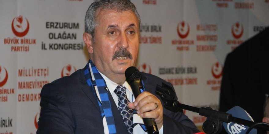 Destici, partisinin Erzurum Olağan İl Kongresi'nde konuştu