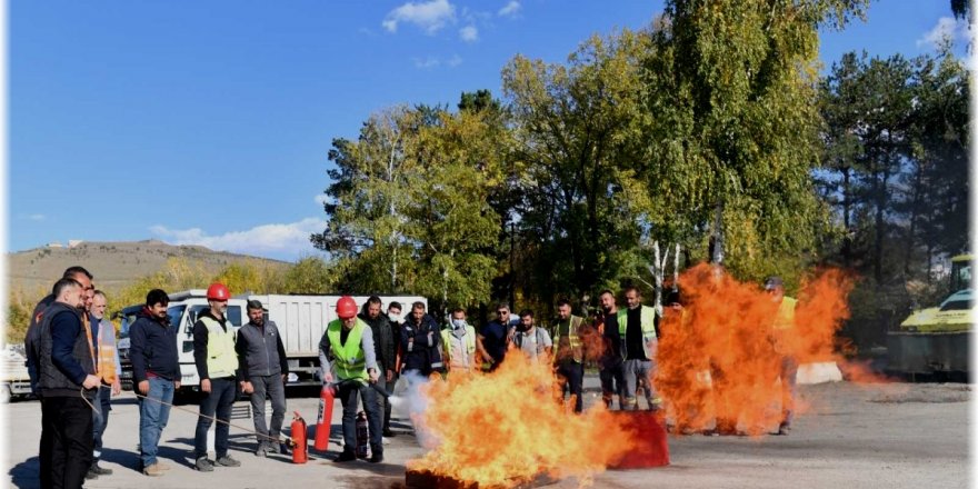 Yakutiye Belediyesi personelleri iş sağlığı ve güvenliği eğitiminden geçti