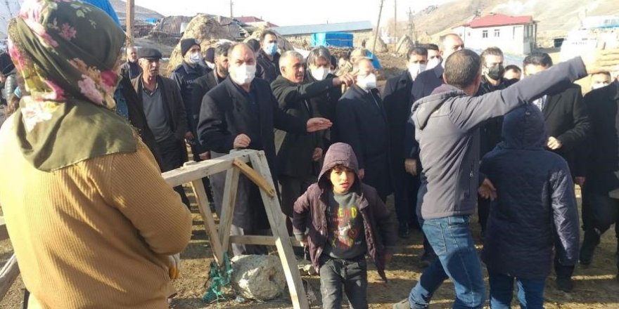Bakan Abdulhamit Gül deprem bölgesinde