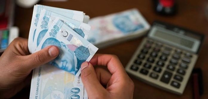 Beklenen tasarı Meclis'te: Emekli maaşına yüzde 25 + 617 TL zam