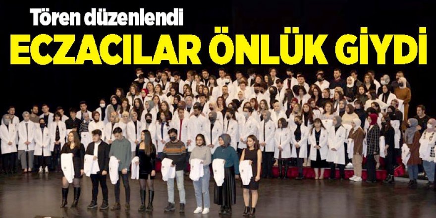 Eczacılık fakültesinde beyaz önlük heyecanı