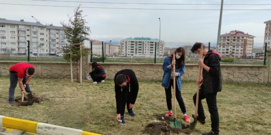 Değerlerle hayatına renk kat eTwinning projesi