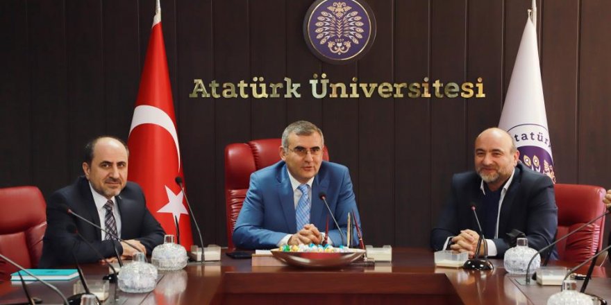 Atatürk Üniversitesi’nde görev değişimi