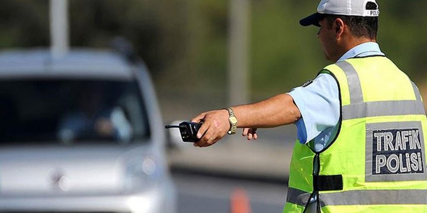 Bayram tatilinde alınan tedbirler trafik kazalarını yüzde 30 azalttı