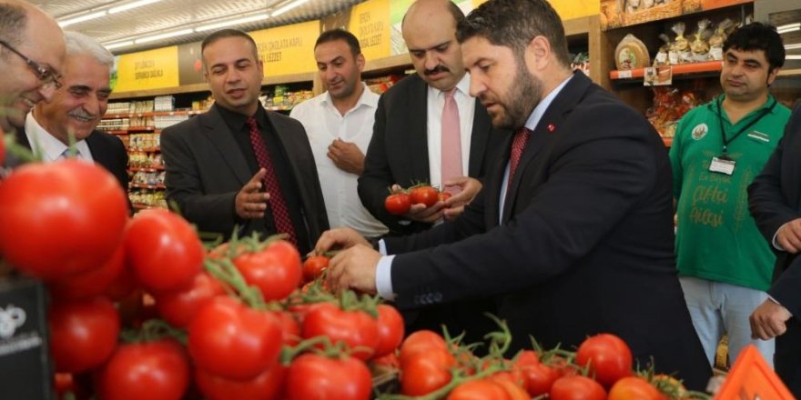 Türkiye’nin en ucuz salkım domatesi Aziziye’de