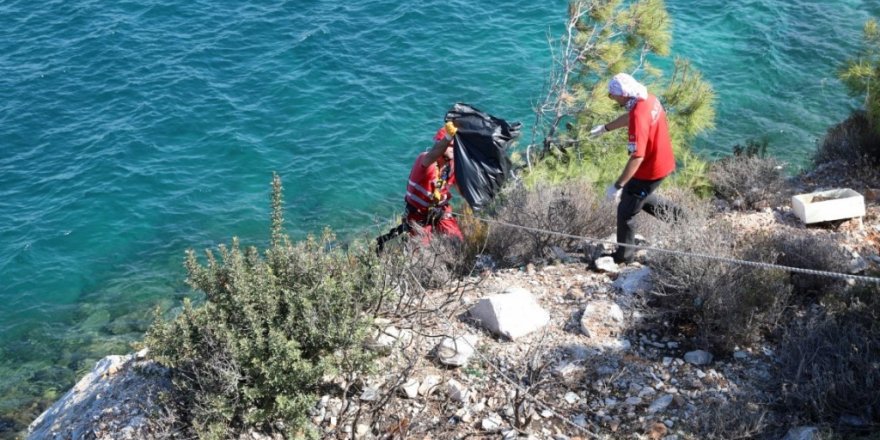 ATIKLAR, AKUT YARDIMIYLA TOPLANDI