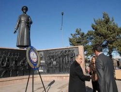 Erzurum'da öğretmenler günü!..