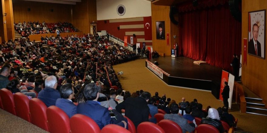 Erzurum Valisi Memiş, eğitimdeki başarıyı sporcu kimliği ile yorumladı: