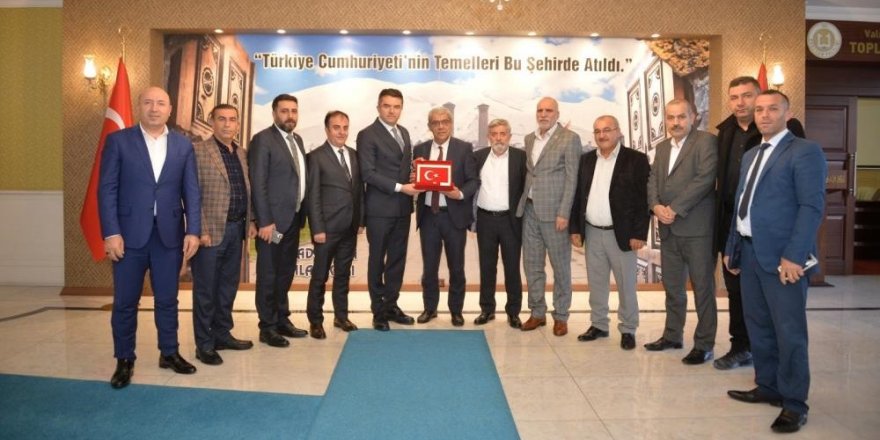 Erzurum Valisi Memiş, “Erzurum’da birkaç yıl içinde işsizlik sorunu kalmadığını göreceksiniz”