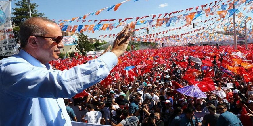 AKP’ye ‘Beraber Yürüdük Biz Bu Yollarda’ cezası: İzinsiz kullanmışlar!