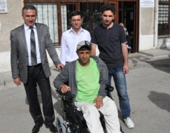 Erzurum'da 3 kişiyi sevindirdiler!