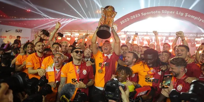 Galatasaray'dan görkemli şampiyonluk kutlaması!