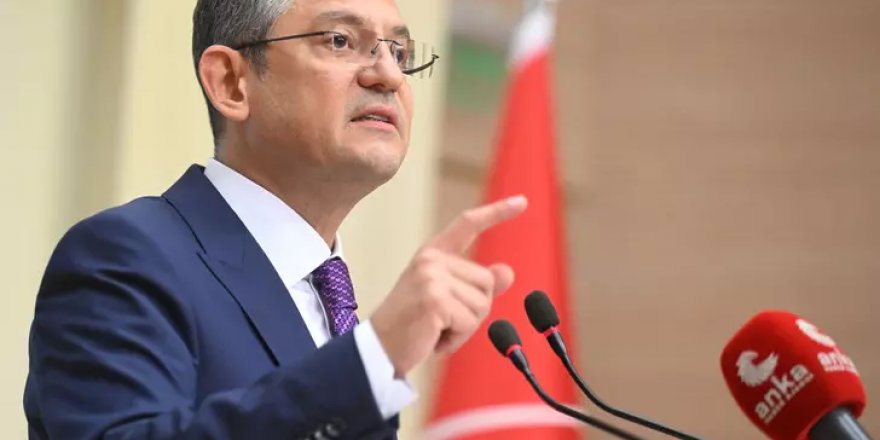 Özel resmen duyurdu "CHP Genel Başkanlığına adaylığımı ilan ediyorum"
