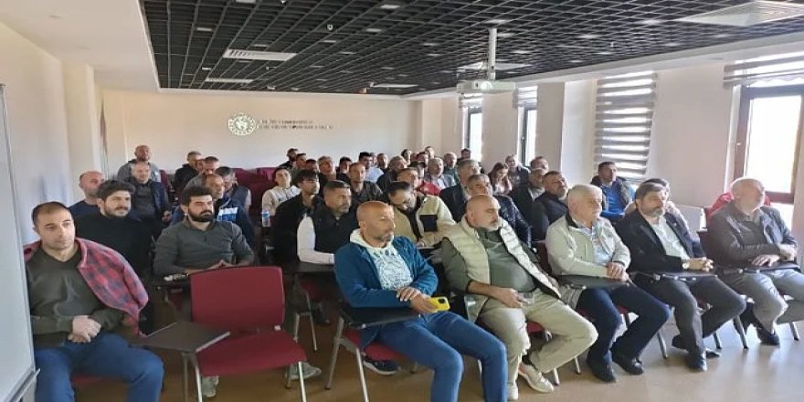 Erzurum'da Kayak hakemlerine seminer