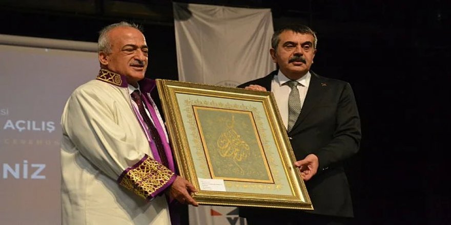 İlk dersi Erzurumlu bakan Tekin'den