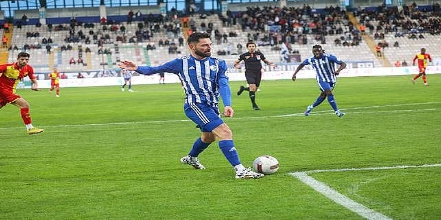 Erzurumspor FK: Dal ve Eren'e doğum günü kutlaması