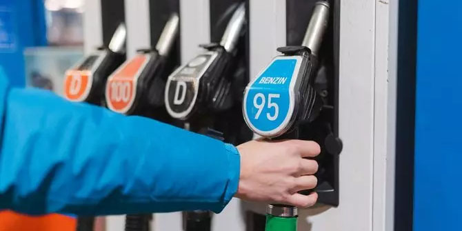 Benzin litre fiyatı ilk kez 40 liranın üzerine çıktı!