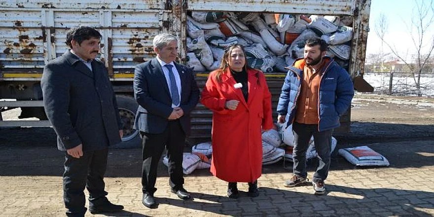 İYİ Parti adayı Uçar'dan, çiftçilere ücretsiz gübre dağıtımı