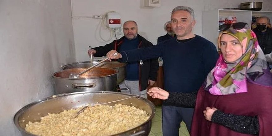 Erzurum'da camide iftar: 17 yıldır devam ediyor