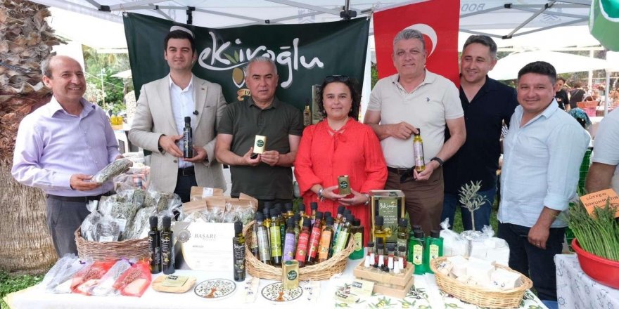 Zeytin Çiçeği Festivali Renkli Görüntülerle Başladı