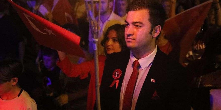 ÖZGÜRLÜK VE DEMOKRASİ GENÇLERE EMANET