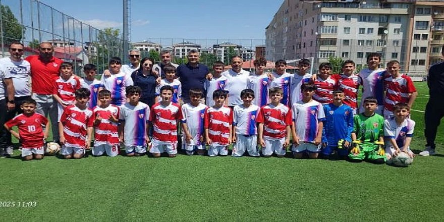 Erzurum BB Şenlik Ligi'nde Mücadele Kızışıyor