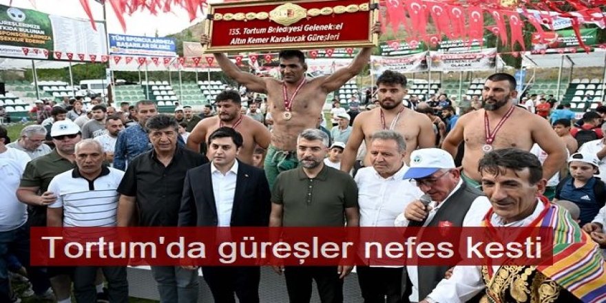 Tortum'da güreşler nefes kesti