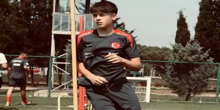 Galatasaray genç golcüyle anlaştı bugün geliyor