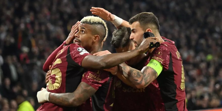 Galatasaray forması ile Ajax'a karşı hat-trick yapmıştı!