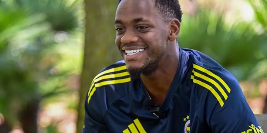 Fenerbahçe'den kovulan Jhon Duran'ın ilk maçında yaptıkları olay oldu