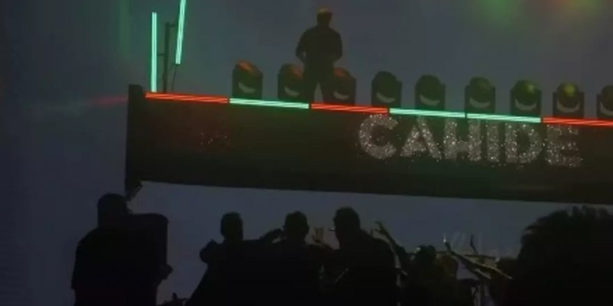 Hakan Altun konserinde tekme tokat kavga!