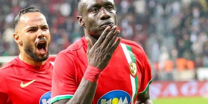 Diagne'nin tarihe geçmek için 4 gole ihtiyacı var