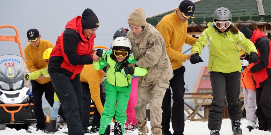 23 Nisan’da çocuklara kayak sürprizi